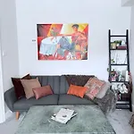 Bright And Modern Flat Near Portobello Road And The Canal
