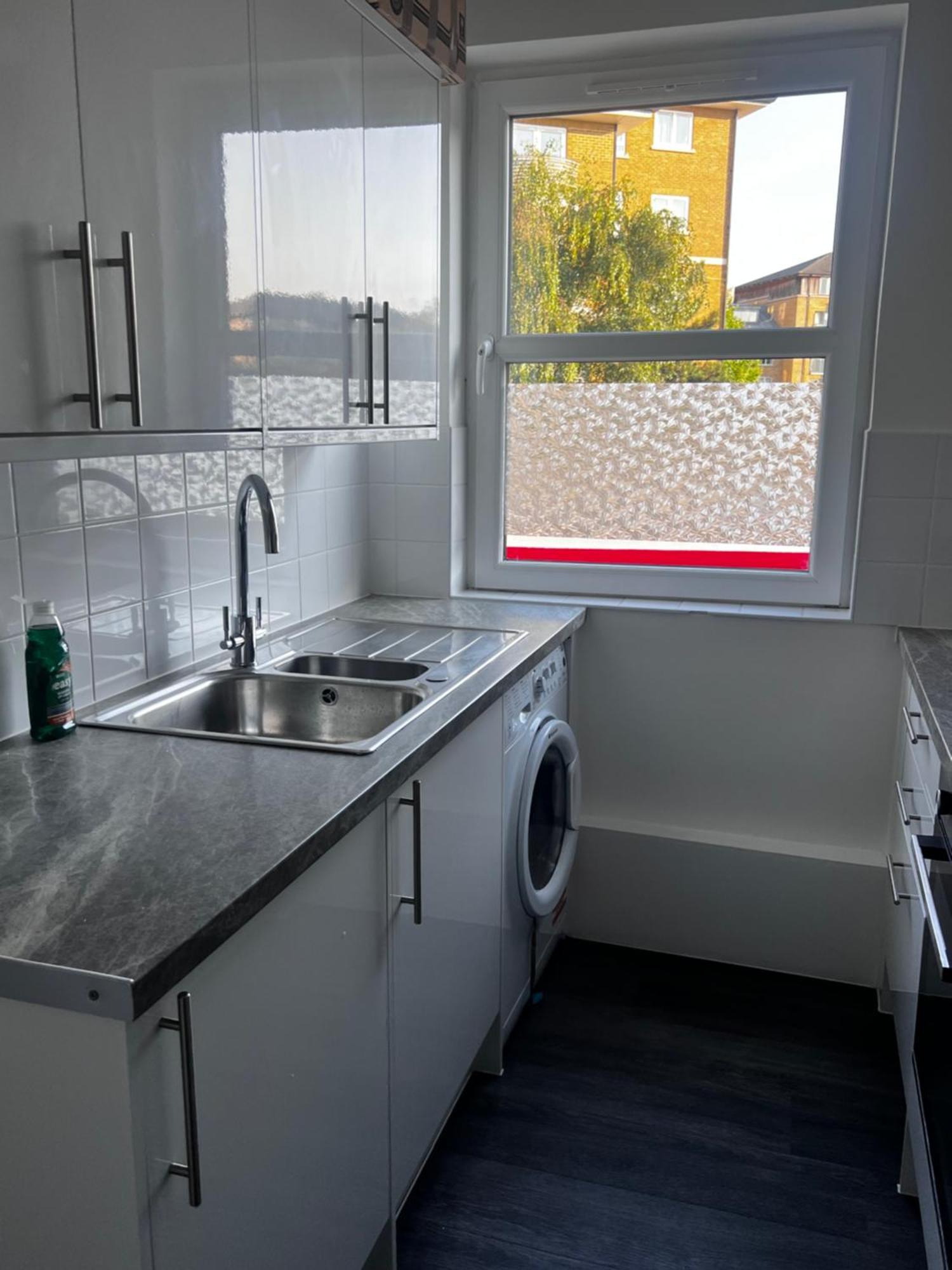 Bright And Modern Flat Near Portobello Road And The Canal *